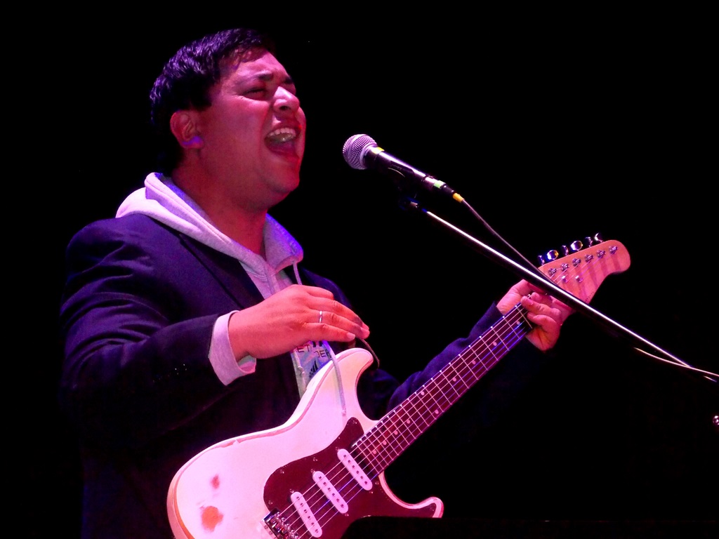 Raúl Figueroa emocionó al público con su nuevo single “Mi Vida” en el Centro Cultural de Quillota