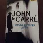 Una novela de espionaje: Crónica literaria de Eddie Morales Piña