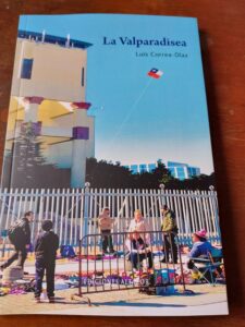La Valparadisea de Luis Correa-Díaz: crónica de Eddie Morales Piña