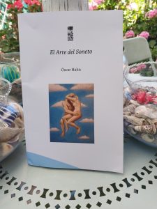 El Arte del Soneto, de Oscar Hahn: crítica literaria por Eddie Morales Piña