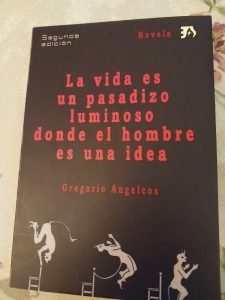 Una novela conceptual de Gregorio Angelcos: crítica literaria por Eddie Morales Piña